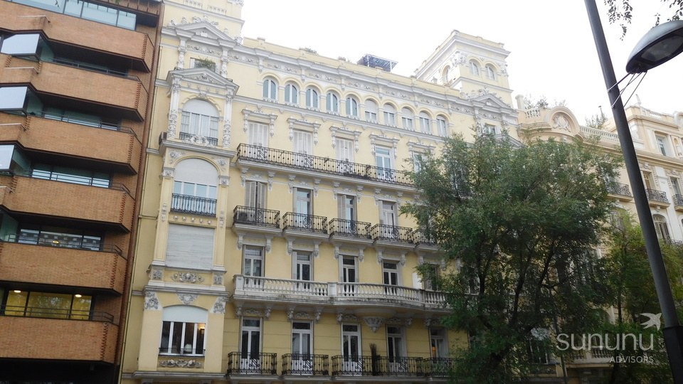 Nine bedroom apartment chamberi madrid for sale